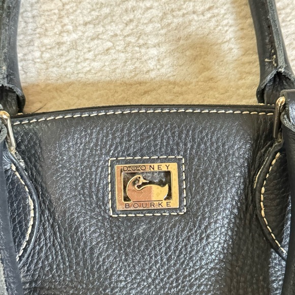 dooney & bourke pebble grain double pocket satchel - Picture 4 of 9